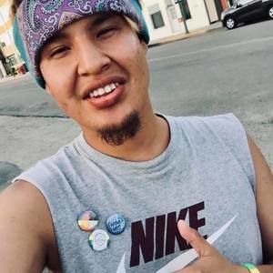 Meet your Posher, Everett